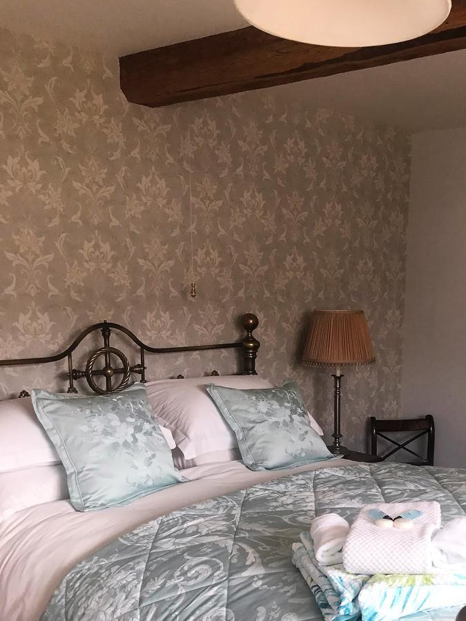 Eagle House Bed & Breakfast Eccleshall Ngoại thất bức ảnh
